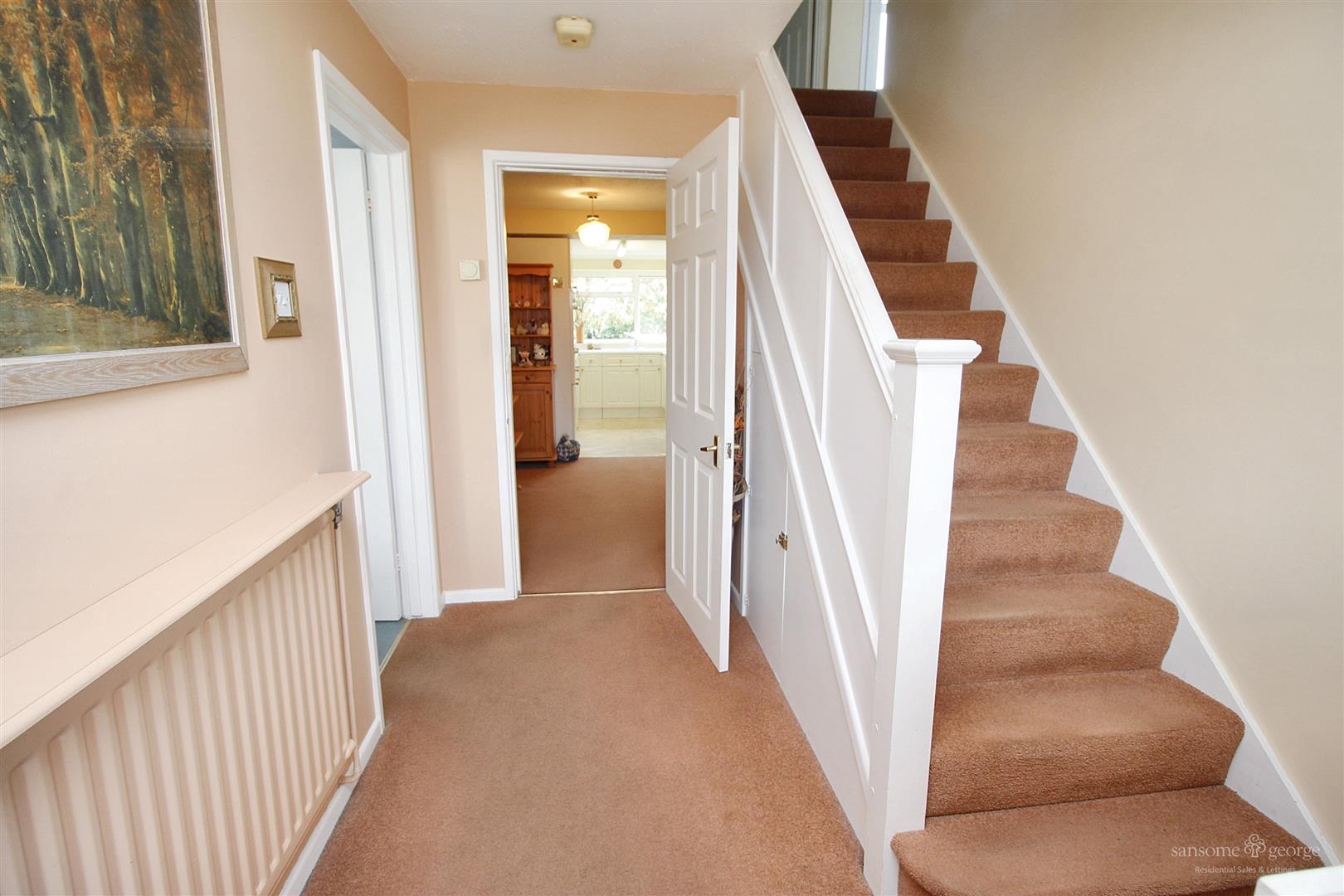 Warborough Avenue, Tilehurst, Reading